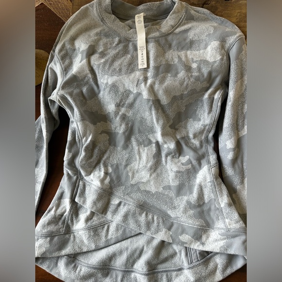 Lululemon Rulu fleece long sleeve! RARE CAMO! - Picture 2 of 6
